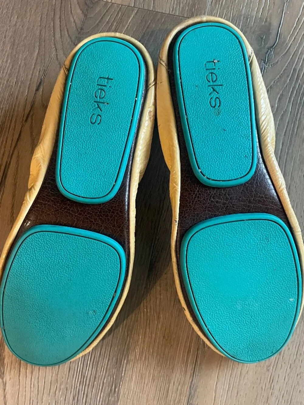 Tieks by Gavrieli women's Ballet Flats size 9 shoes Mustard Yellow Casual!